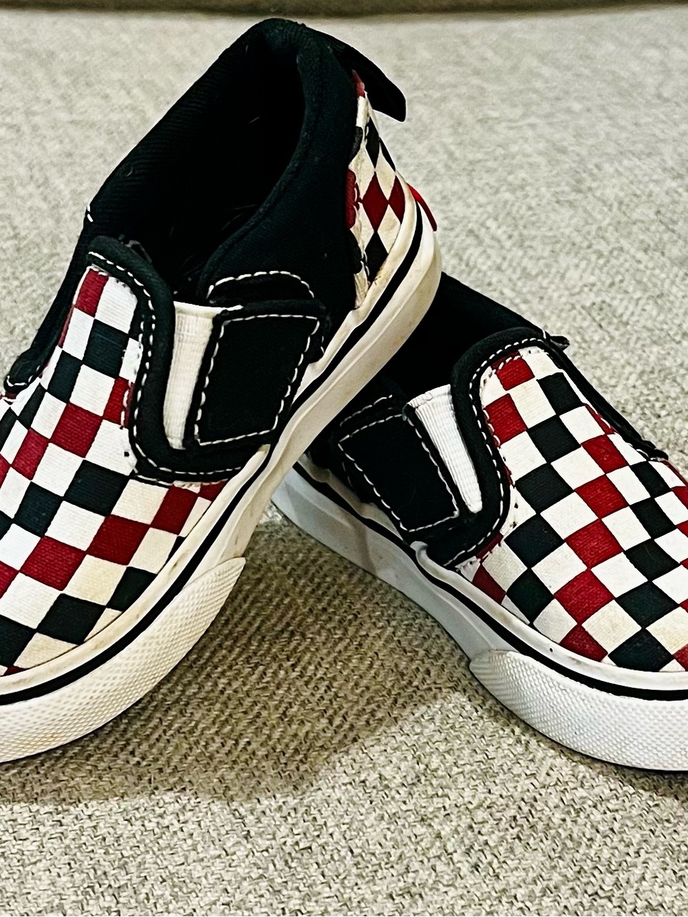 Vans Kids Checkerboard Slip-On Velcro Sneakers - Black/Red/White - Picture 2 of 4